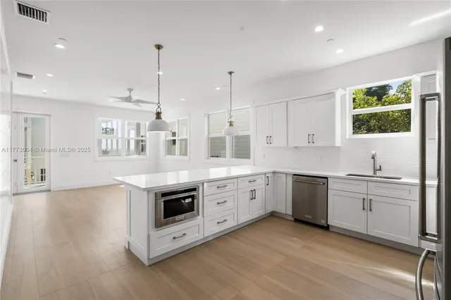 $1,599,000 | 84745 Old Highway, Unit 13, Islamorada, FL 33036