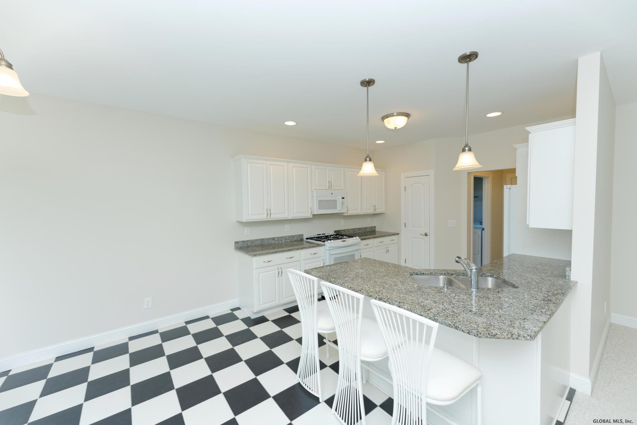 33 Charterpoint Road Colonie, NY 12189 - Photo 10 of 29 Photo 10