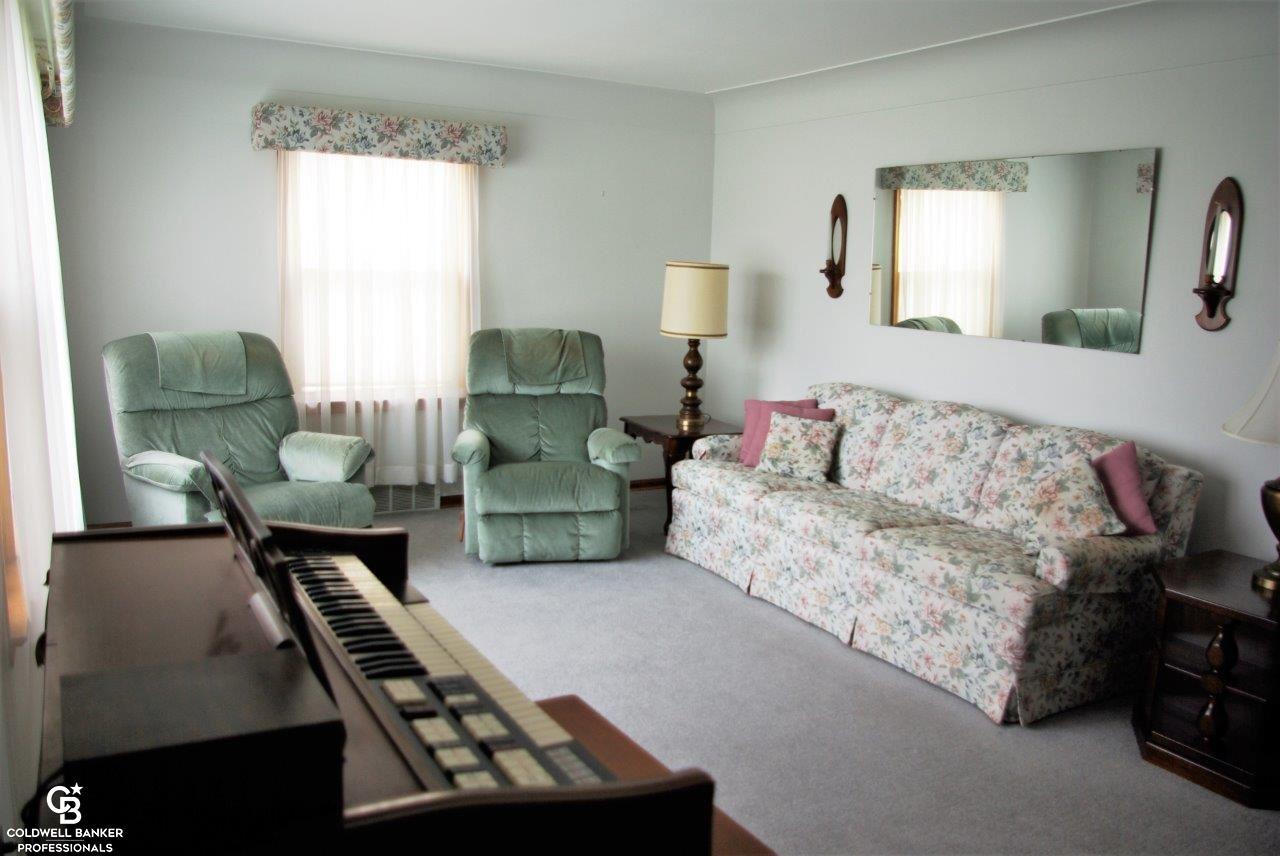 7863 Big Hand Road Columbus, MI 48063 - Photo 7 of 30 50010257-6.JPG