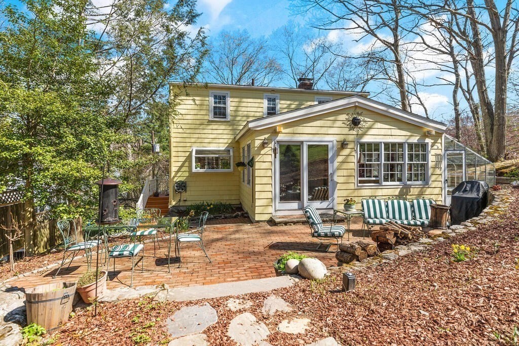 16 Payson Road Brookline, MA 02467 - Photo 7 of 34