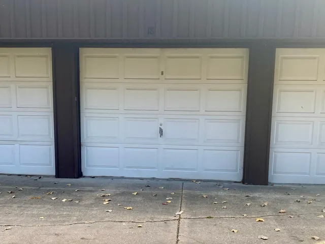 $204,900 | 1105 East Division Street, Unit 1B, Lockport, IL 60441