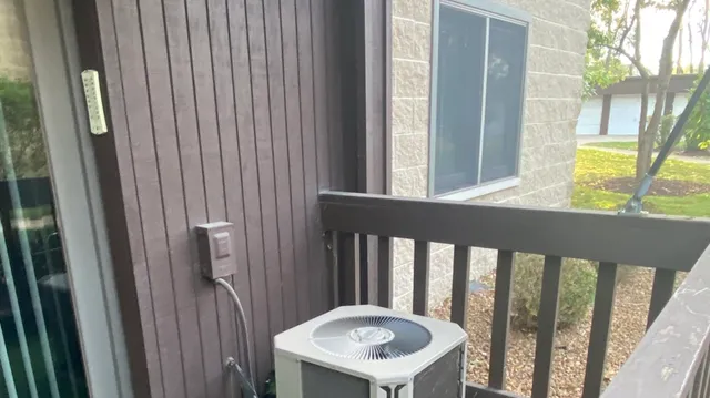 $204,900 | 1105 East Division Street, Unit 1B, Lockport, IL 60441