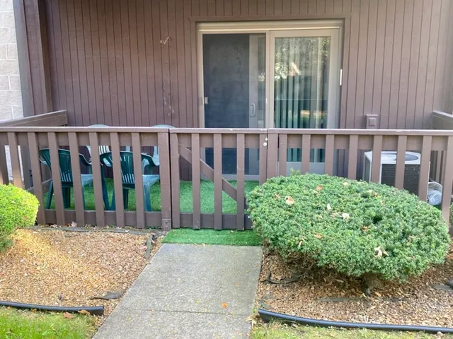 $204,900 | 1105 East Division Street, Unit 1B, Lockport, IL 60441
