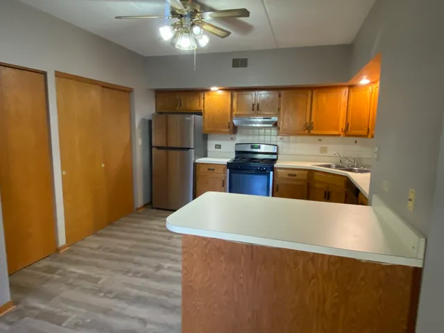 $204,900 | 1105 East Division Street, Unit 1B, Lockport, IL 60441