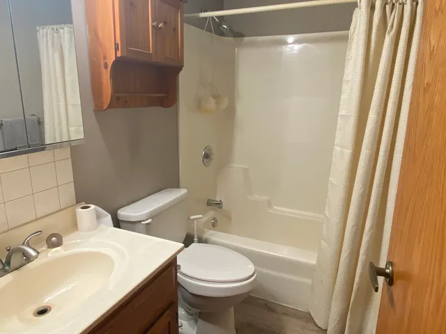 $204,900 | 1105 East Division Street, Unit 1B, Lockport, IL 60441