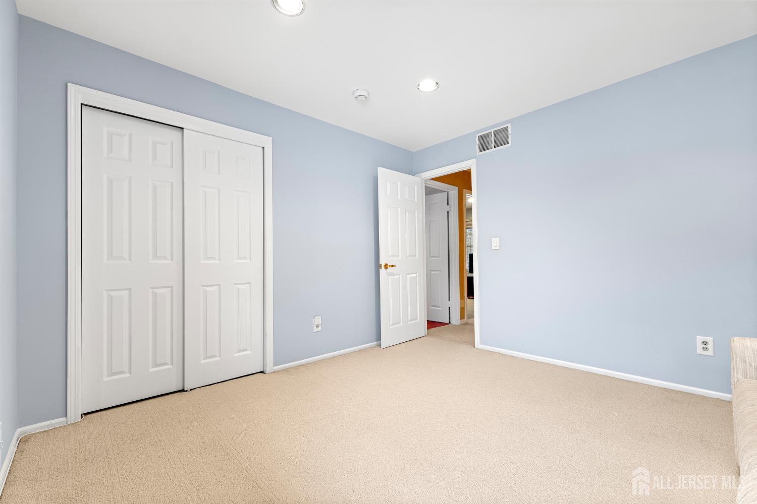 8 Willow Ridge Court Old Bridge, NJ 07747 - Photo 36 of 54