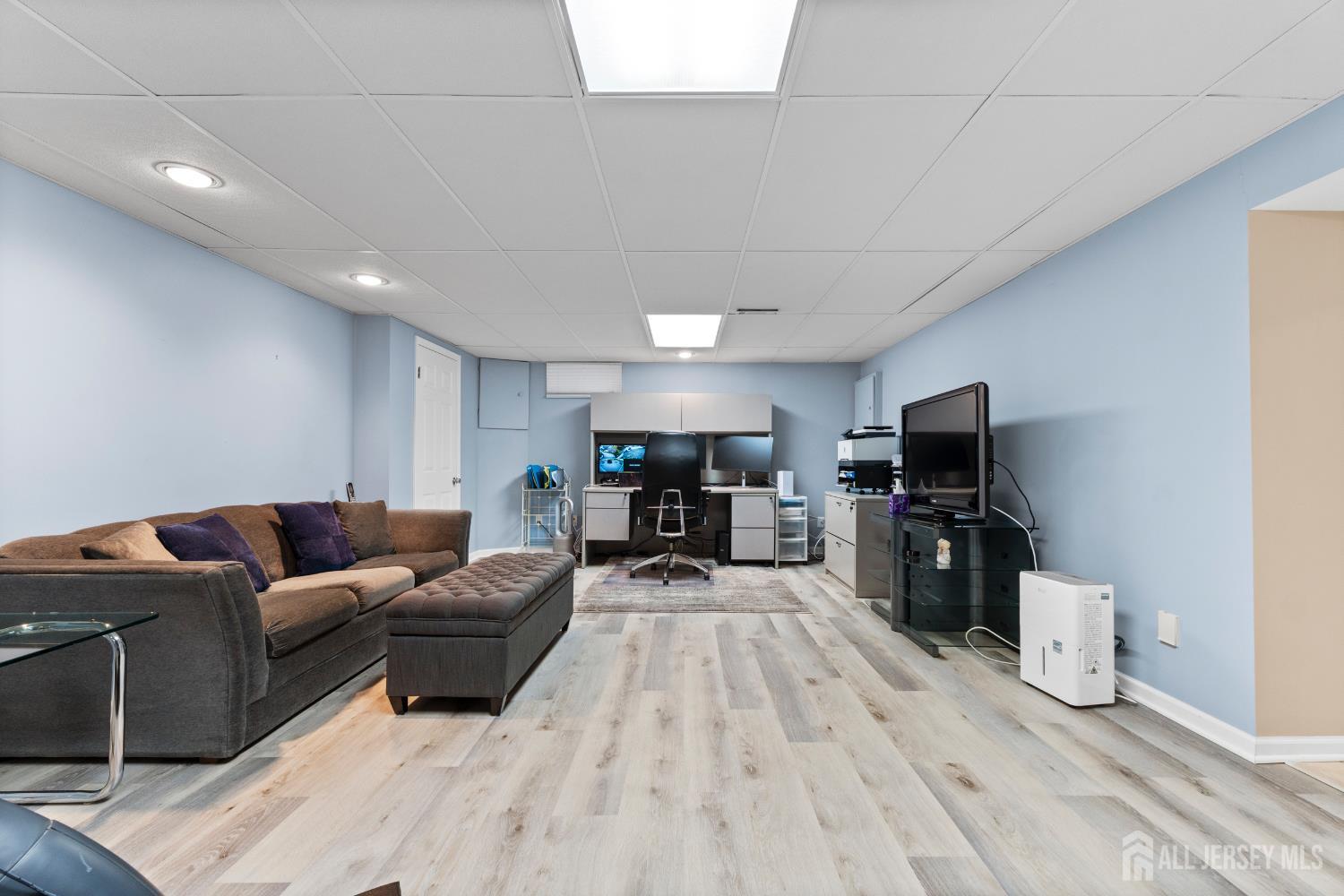 8 Willow Ridge Court Old Bridge, NJ 07747 - Photo 38 of 54