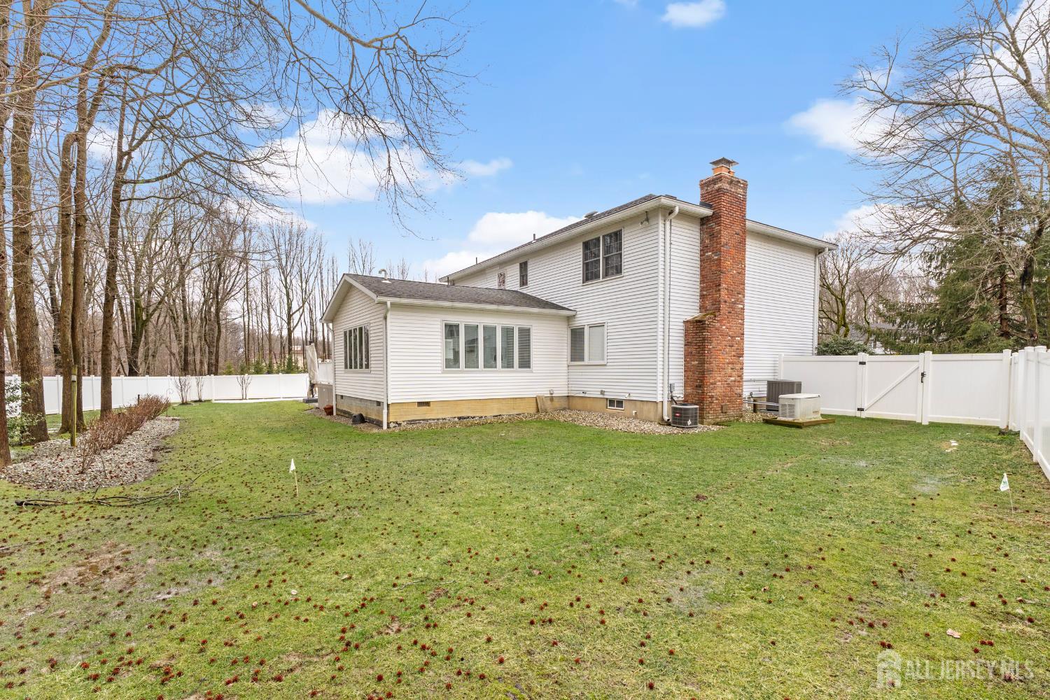 8 Willow Ridge Court Old Bridge, NJ 07747 - Photo 47 of 54