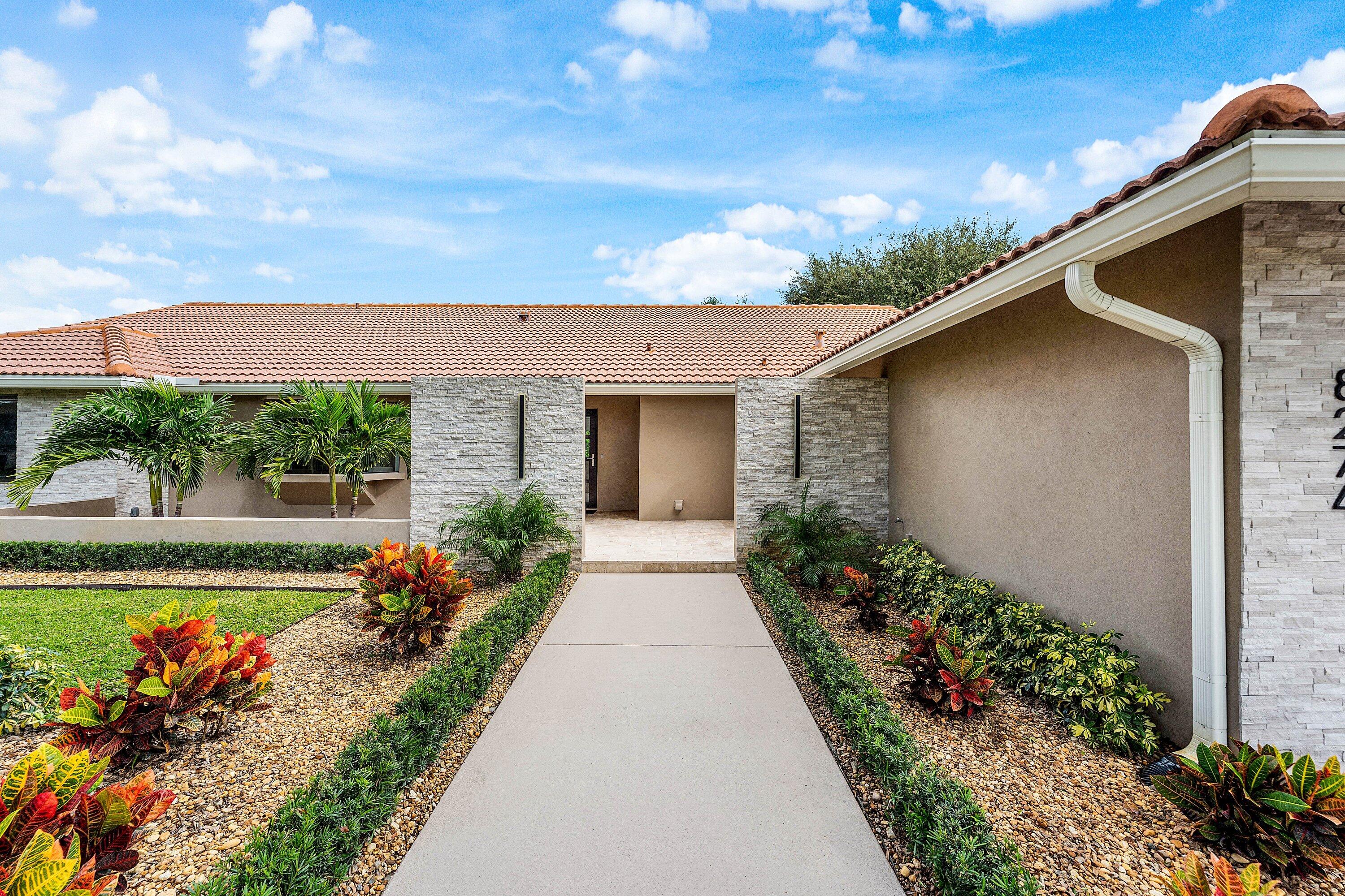 8274 Sawpine Road Delray Beach, FL 33446 - Photo 4 of 62 004-8274SawpineRoad-DelrayBeach-FL-33446