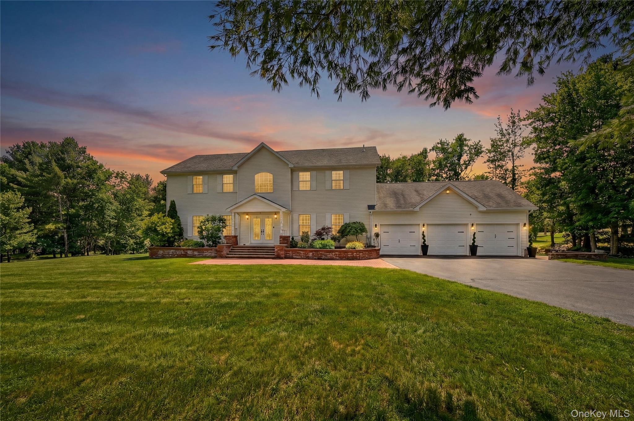 view of home from the front