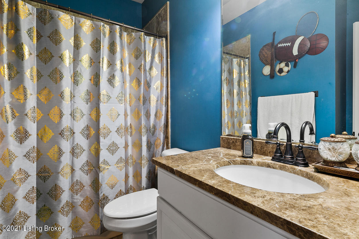 6101 Moser Farm Road Prospect, KY 40059 - Photo 31 of 56 Bathroom