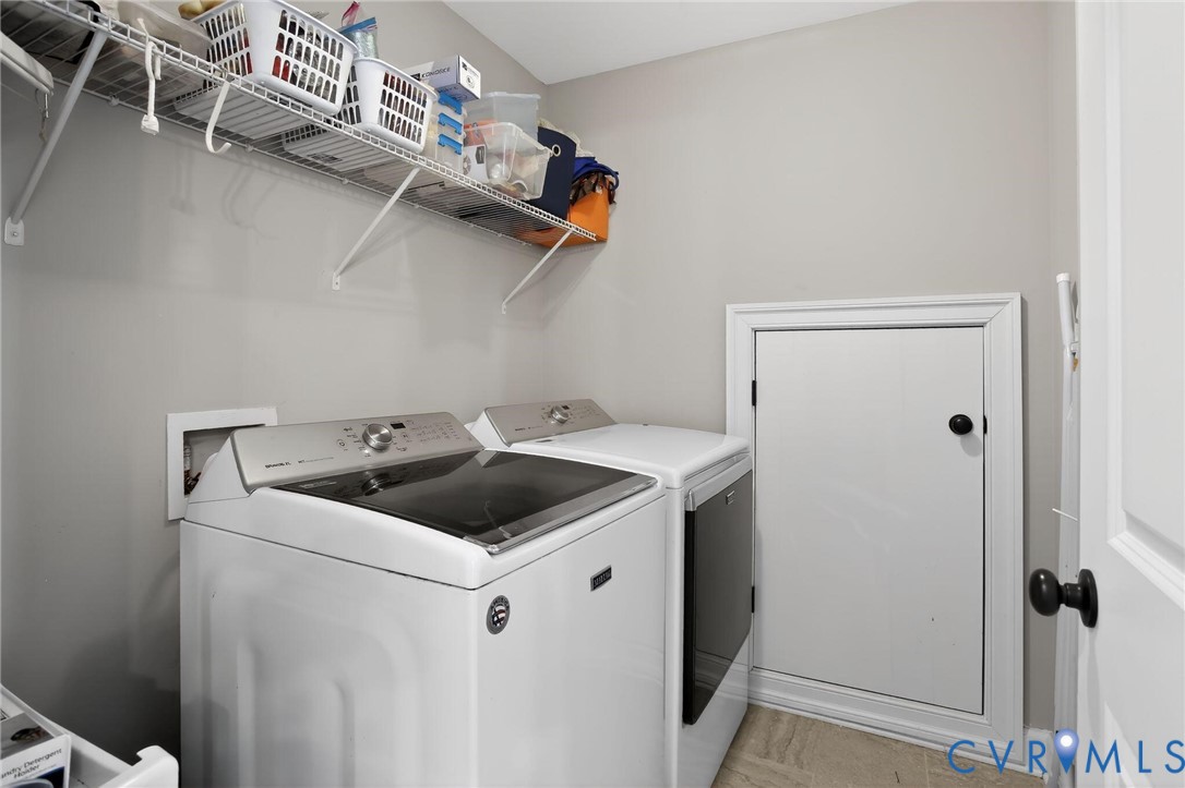 4 Walters Lane Poquoson, VA 23662 - Photo 30 of 35 a utility room with dryer and washer