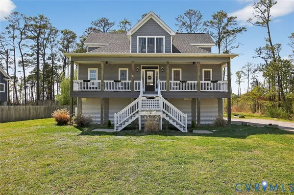 $695,000 | 4 Walters Lane, Poquoson, VA 23662