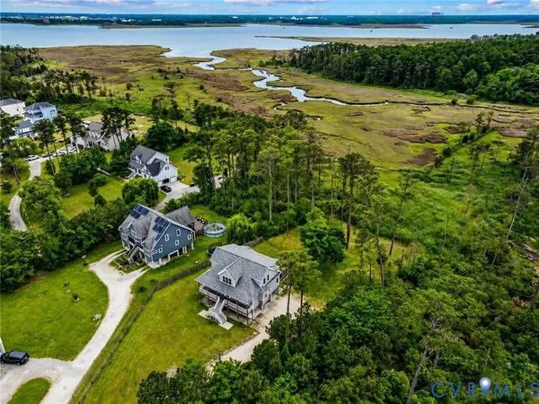 $695,000 | 4 Walters Lane, Poquoson, VA 23662