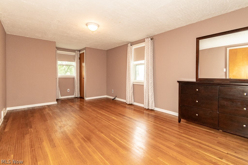 1398 Croyden Road Lyndhurst, OH 44124 - Photo 15 of 27