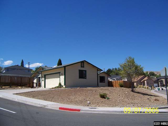 2201 Putnam Drive Reno, NV 89503 - Photo 8 of 9 Photo 8