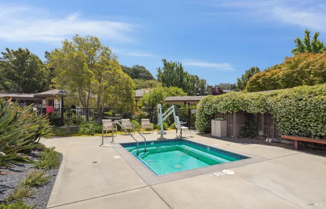 $448,000 | 300 Deer Valley Road, Unit 2K, San Rafael, CA 94903