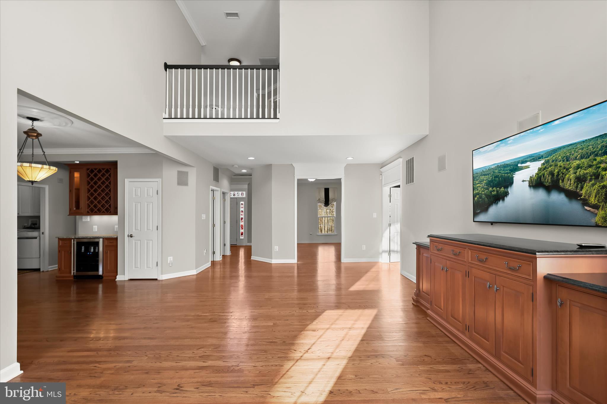 15101 Union Chapel Road Woodbine, MD 21797 - Photo 26 of 105 Family room with overlook