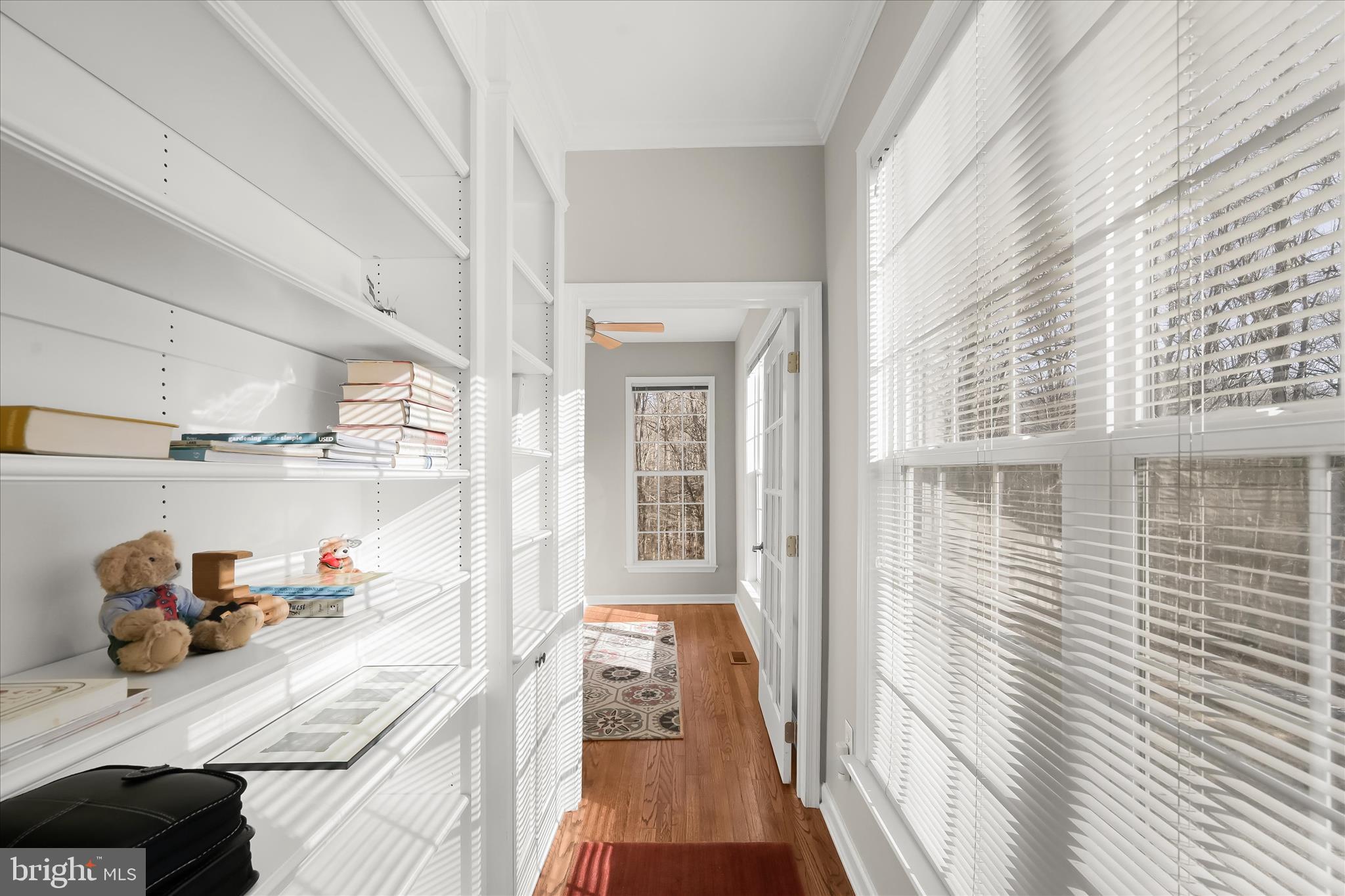 15101 Union Chapel Road Woodbine, MD 21797 - Photo 39 of 105 Hallway to private home office