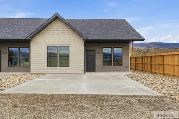 $299,999 | 101 Everly Street, Salmon, ID 83467