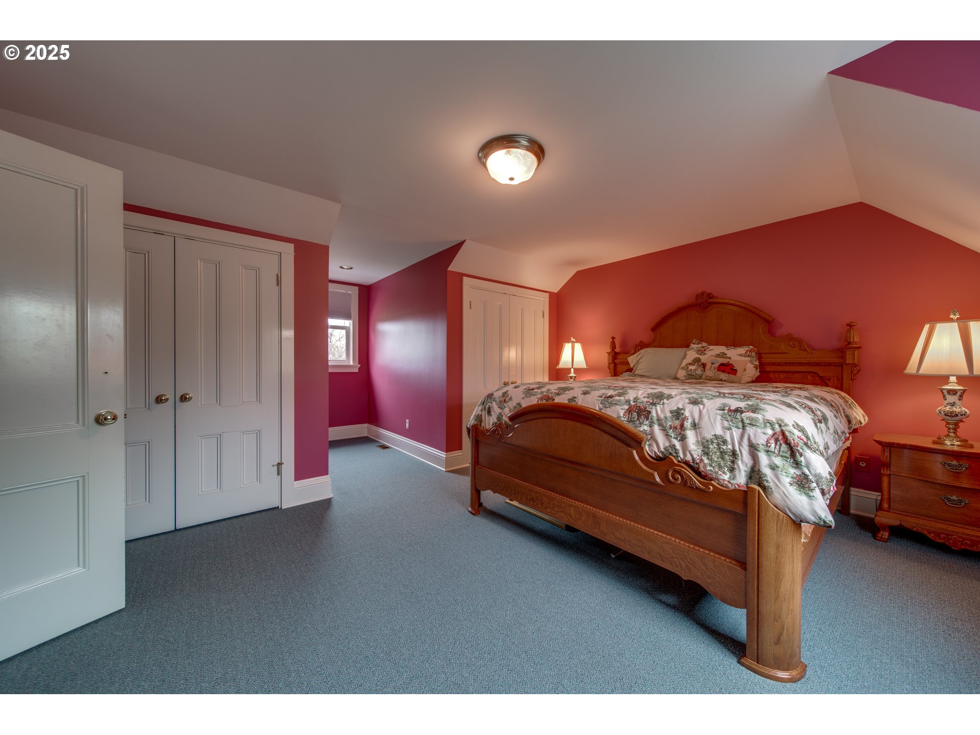 11120 McCann Road Amity, OR 97101 - Photo 33 of 48 a bedroom with a bed and a night stand