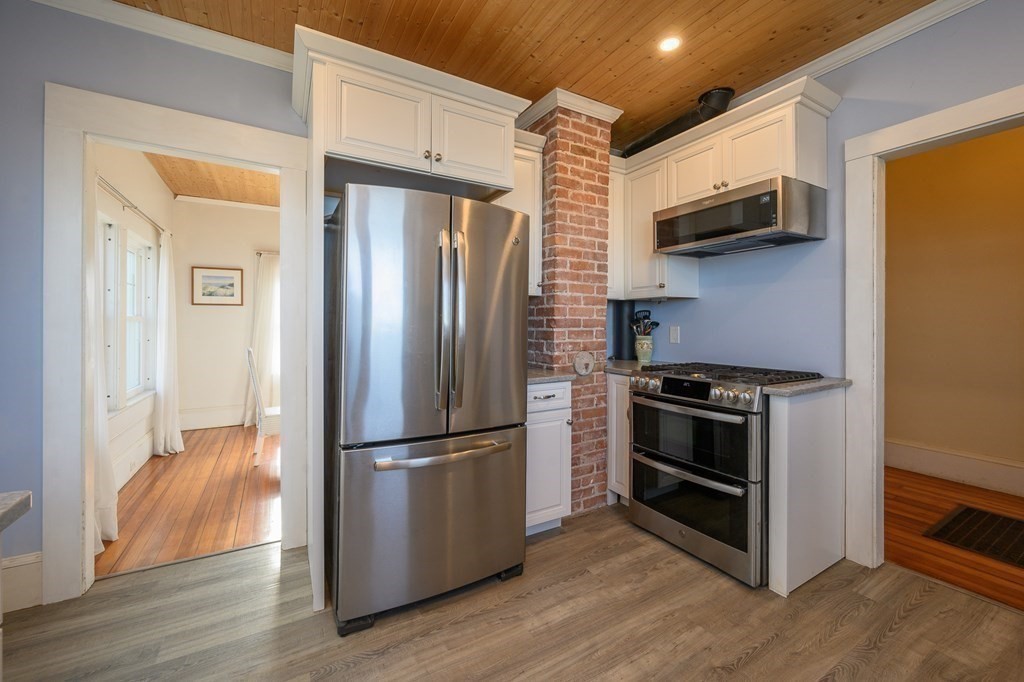 18 Porrazzo Road Hull, MA 02045 - Photo 8 of 30 Gallery Image 8