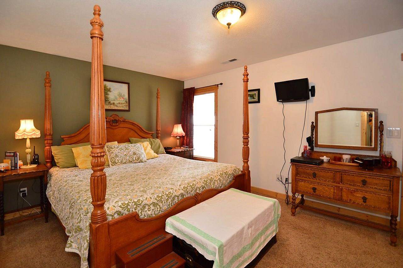 40412 Lynn Road Loon Lake, WA 99148 - Photo 7 of 20 Gallery Image 7