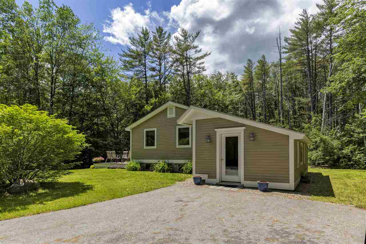 123 Mountain Road New London, NH 03257 - Photo 4 of 24 Gallery Image 4