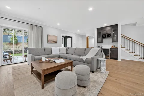 $1,048,450 | 1841 Soundview Court, Yorktown Heights, NY 10598