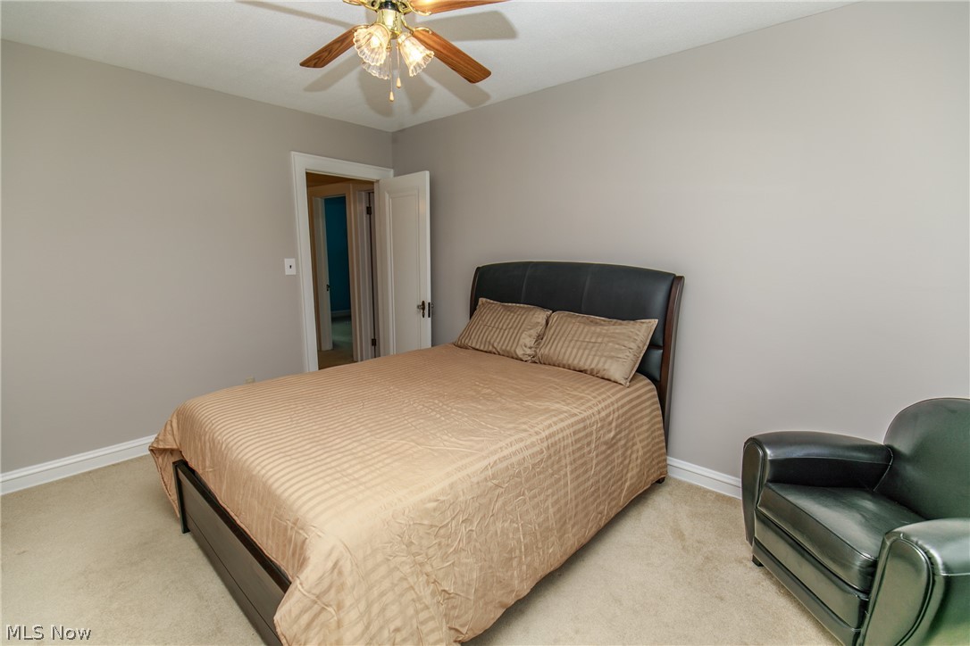 1467 Middleton Road Cleveland, OH 44121 - Photo 19 of 35