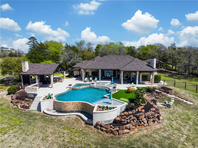 $3,900,000 | 2289 Old Dobbin Road, Montgomery, TX 77316