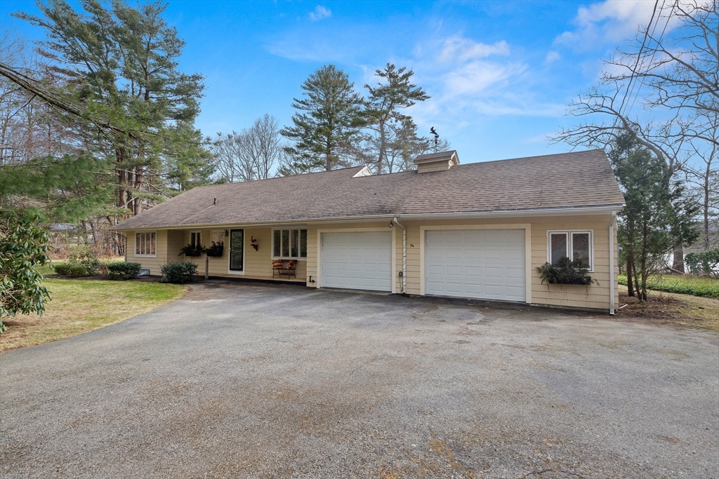 94 Chebacco Road Hamilton, MA 01982 - Photo 7 of 25 Gallery Image 7