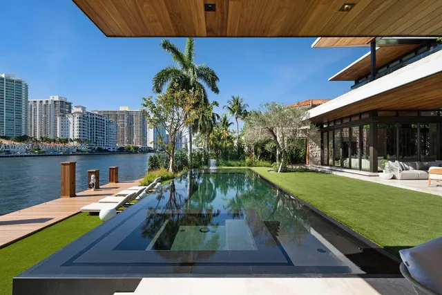 $29,950,000 | 194 South Island Road, Golden Beach, FL 33160