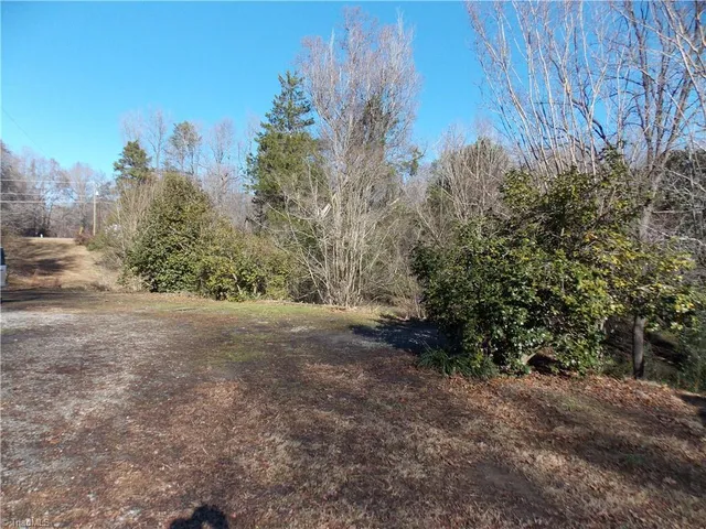 $375,000 | 1004 Hillcroft Road, Browns Summit, NC 27214