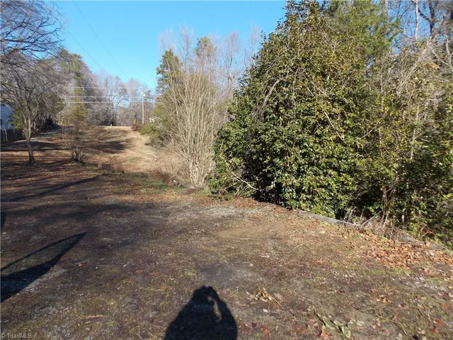 $375,000 | 1004 Hillcroft Road, Browns Summit, NC 27214