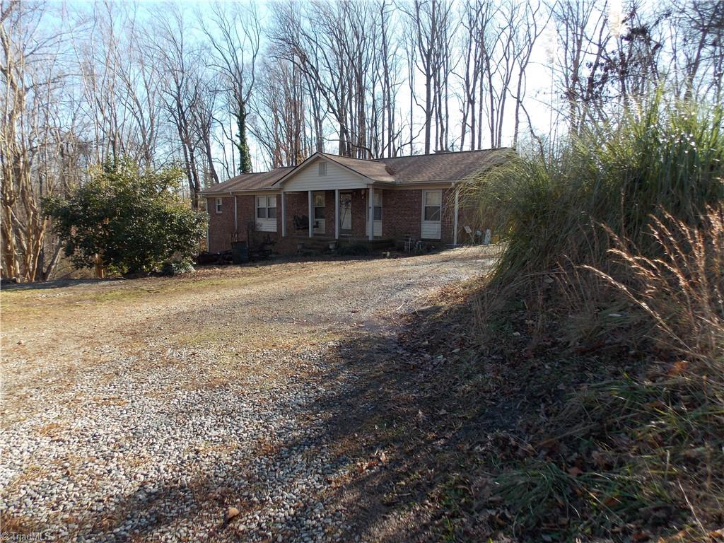 1004 Hillcroft Road Browns Summit, NC 27214 - Photo 6 of 9