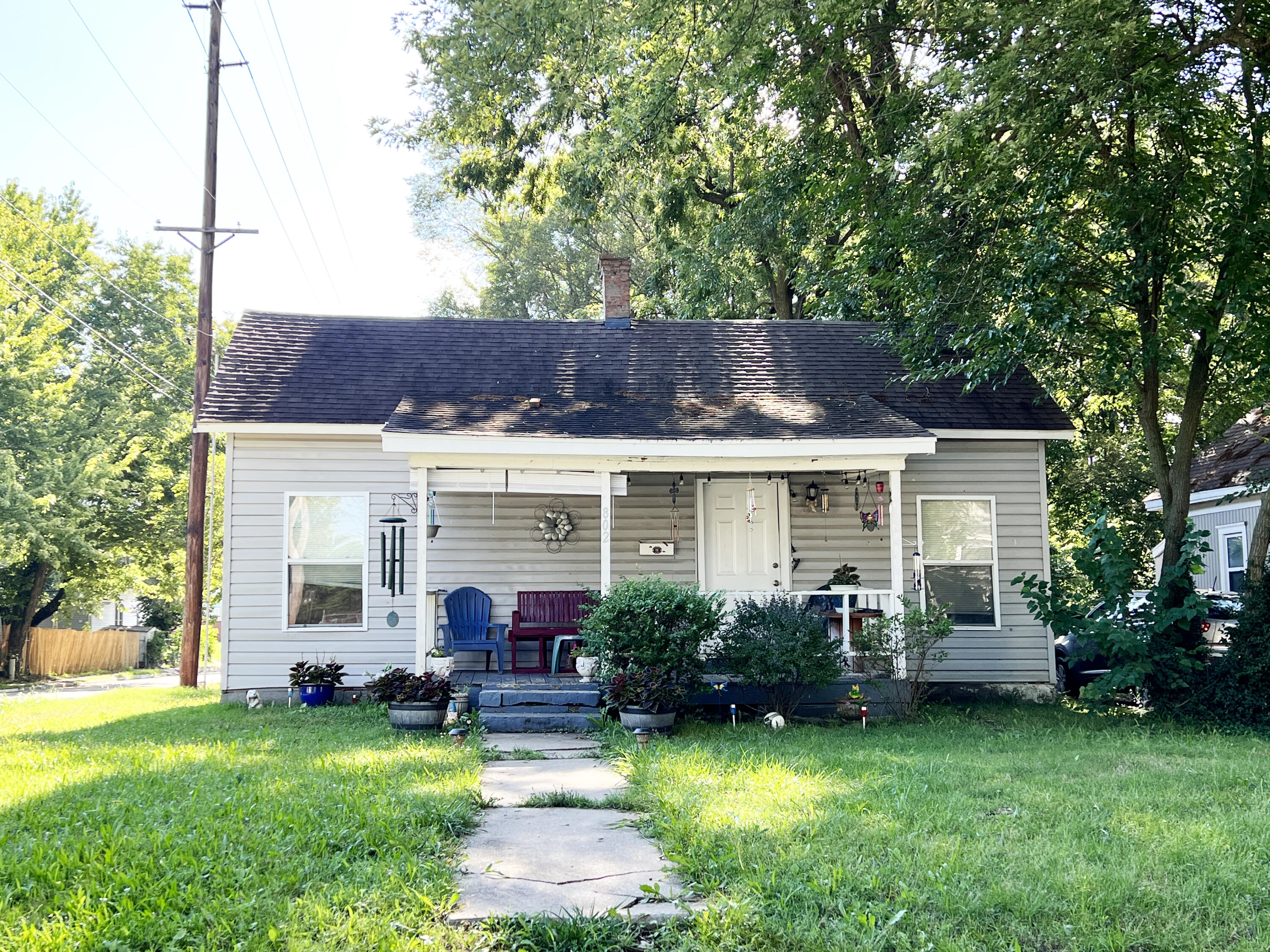 802 South Douglas Avenue Springfield, MO 65806 - Photo 1 of 1 IMG_2431