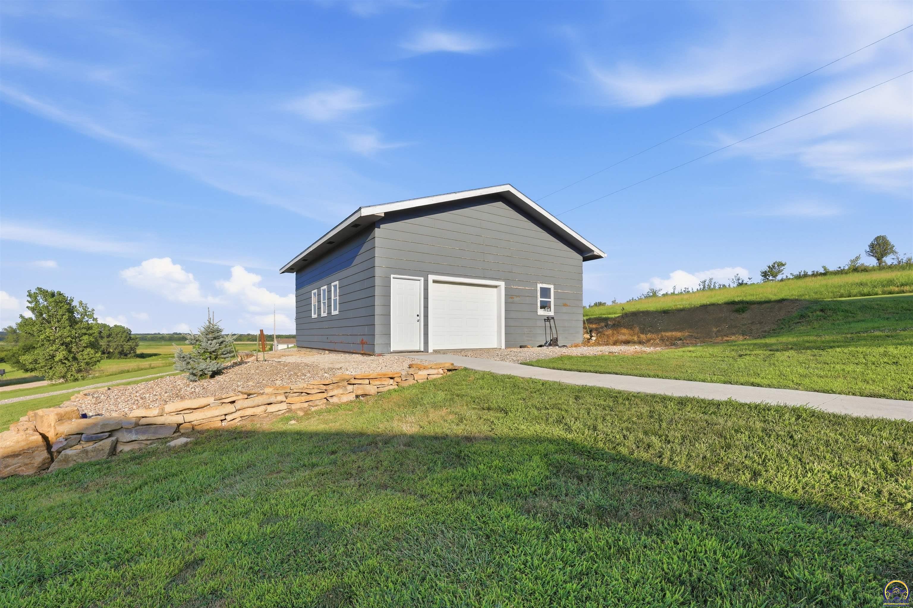 6449 Northwest Humphrey Road Topeka, KS 66618 - Photo 42 of 47