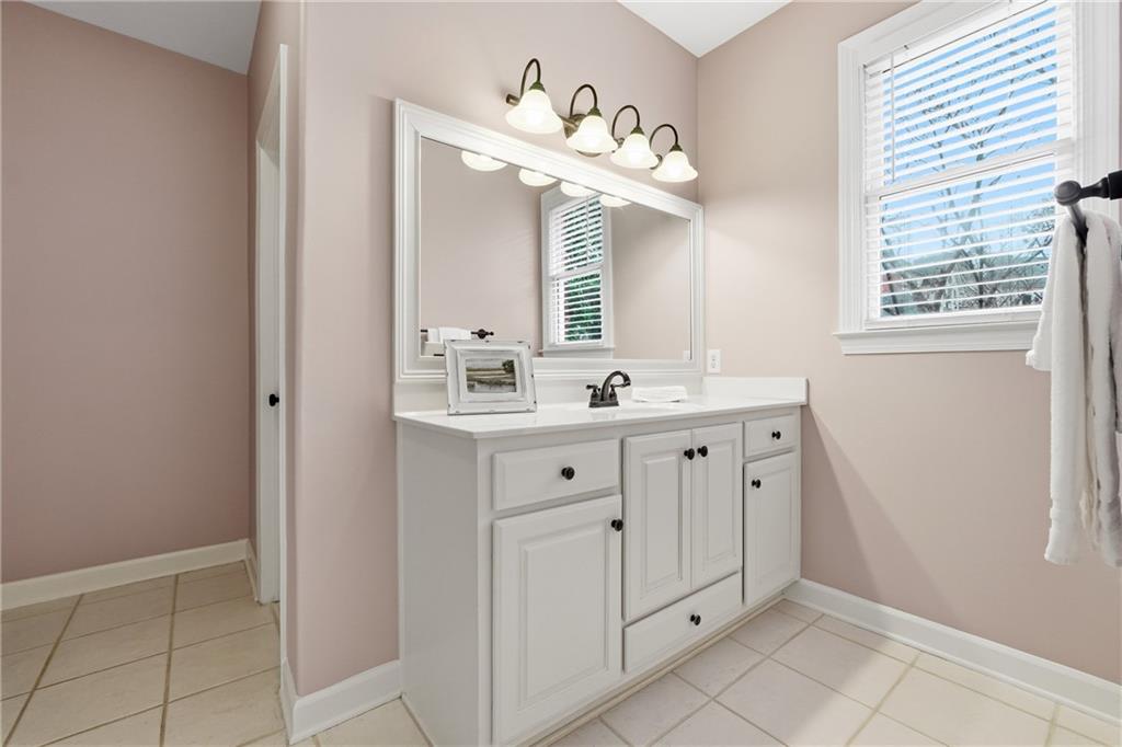 9885 Nature Mill Road Johns Creek, GA 30022 - Photo 39 of 58