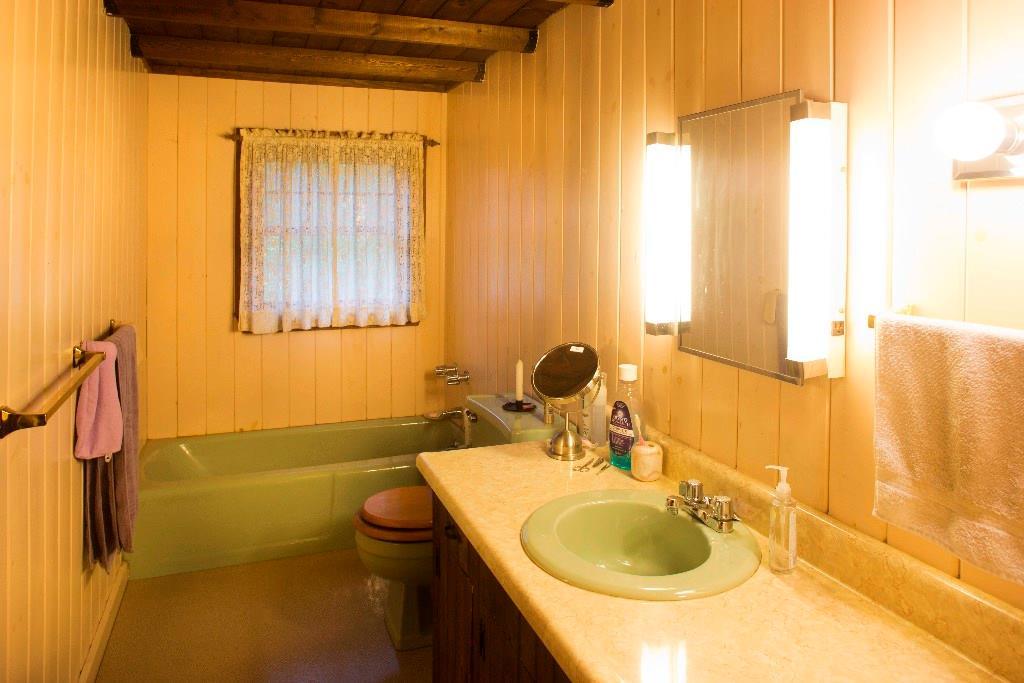 743 Cardville Road Greenbush, ME 04418 - Photo 18 of 34 2nd floor full bathroom