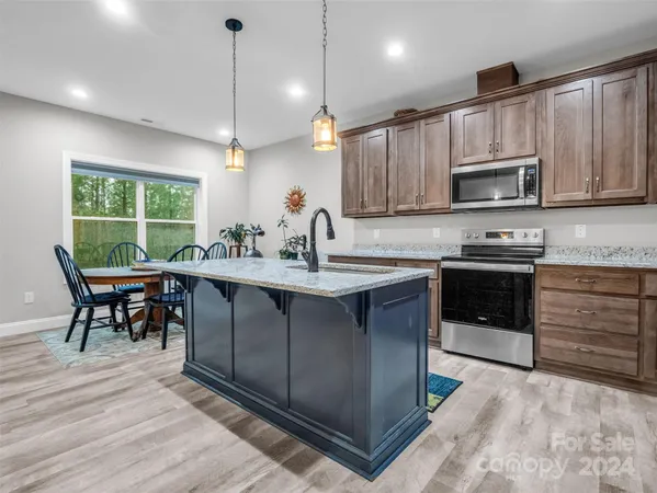 $675,000 | 10305 Green River Cove Road, Mill Spring, NC 28756
