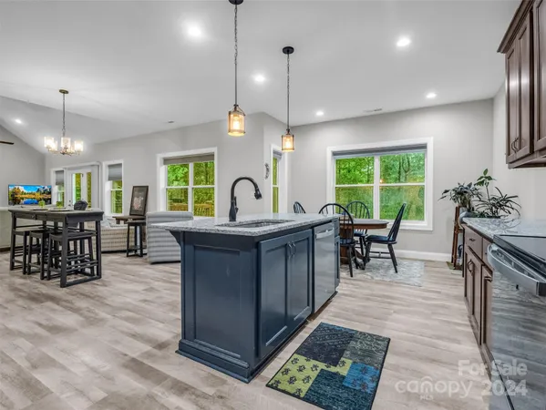 $675,000 | 10305 Green River Cove Road, Mill Spring, NC 28756