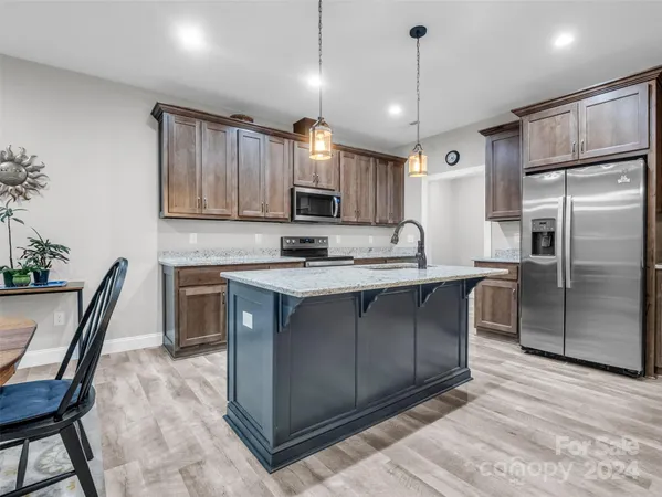 $675,000 | 10305 Green River Cove Road, Mill Spring, NC 28756