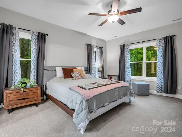 $675,000 | 10305 Green River Cove Road, Mill Spring, NC 28756