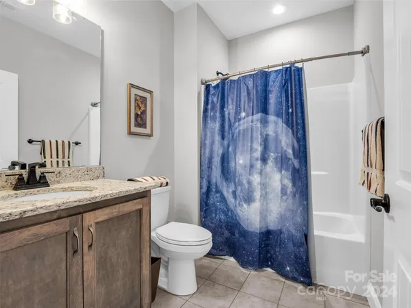 $675,000 | 10305 Green River Cove Road, Mill Spring, NC 28756