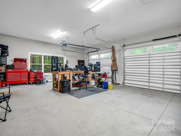 $675,000 | 10305 Green River Cove Road, Mill Spring, NC 28756