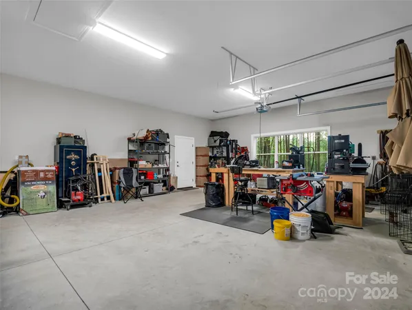 $675,000 | 10305 Green River Cove Road, Mill Spring, NC 28756