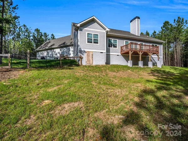 $675,000 | 10305 Green River Cove Road, Mill Spring, NC 28756