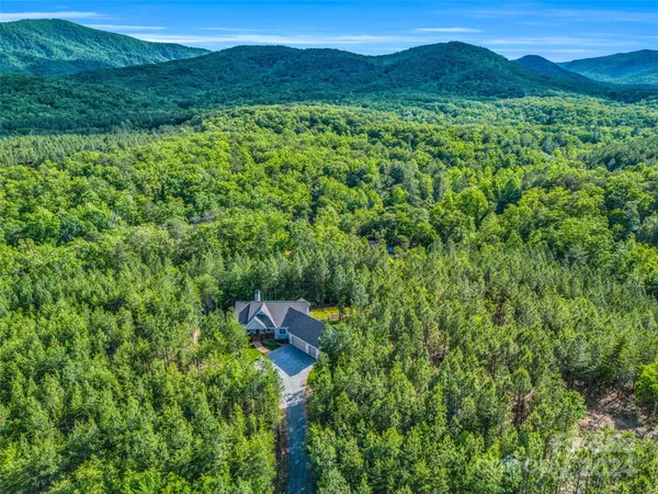 $675,000 | 10305 Green River Cove Road, Mill Spring, NC 28756