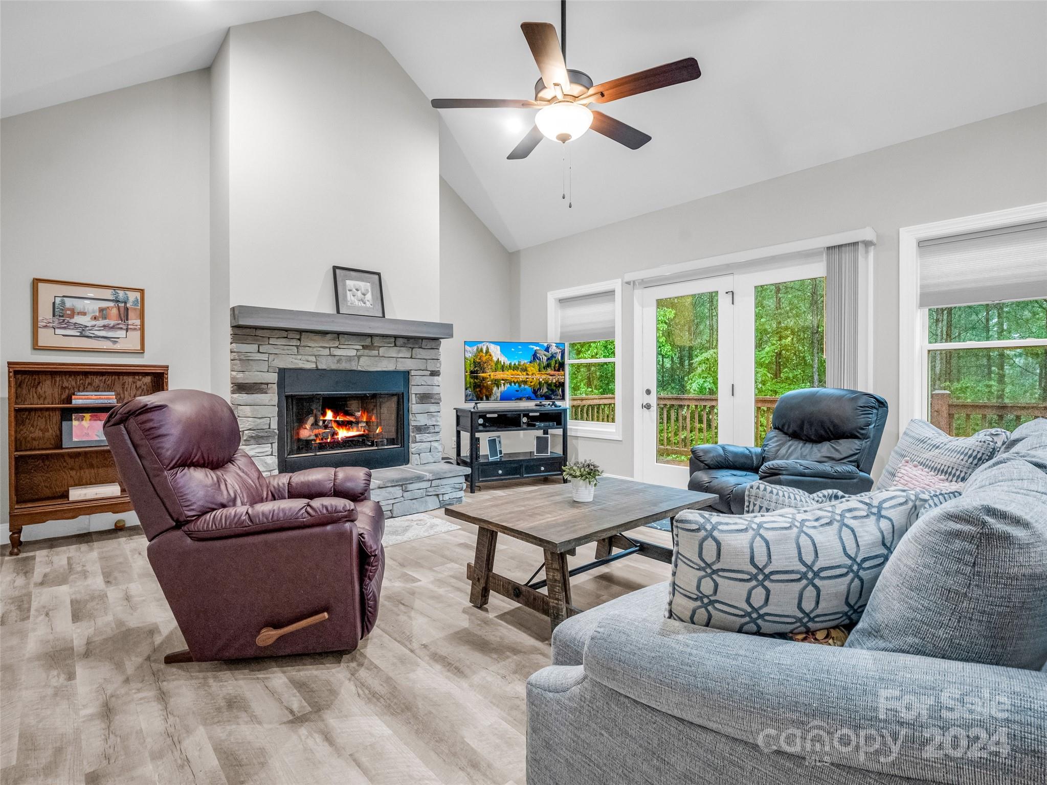 10305 Green River Cove Road Mill Spring, NC 28756 - Photo 8 of 41